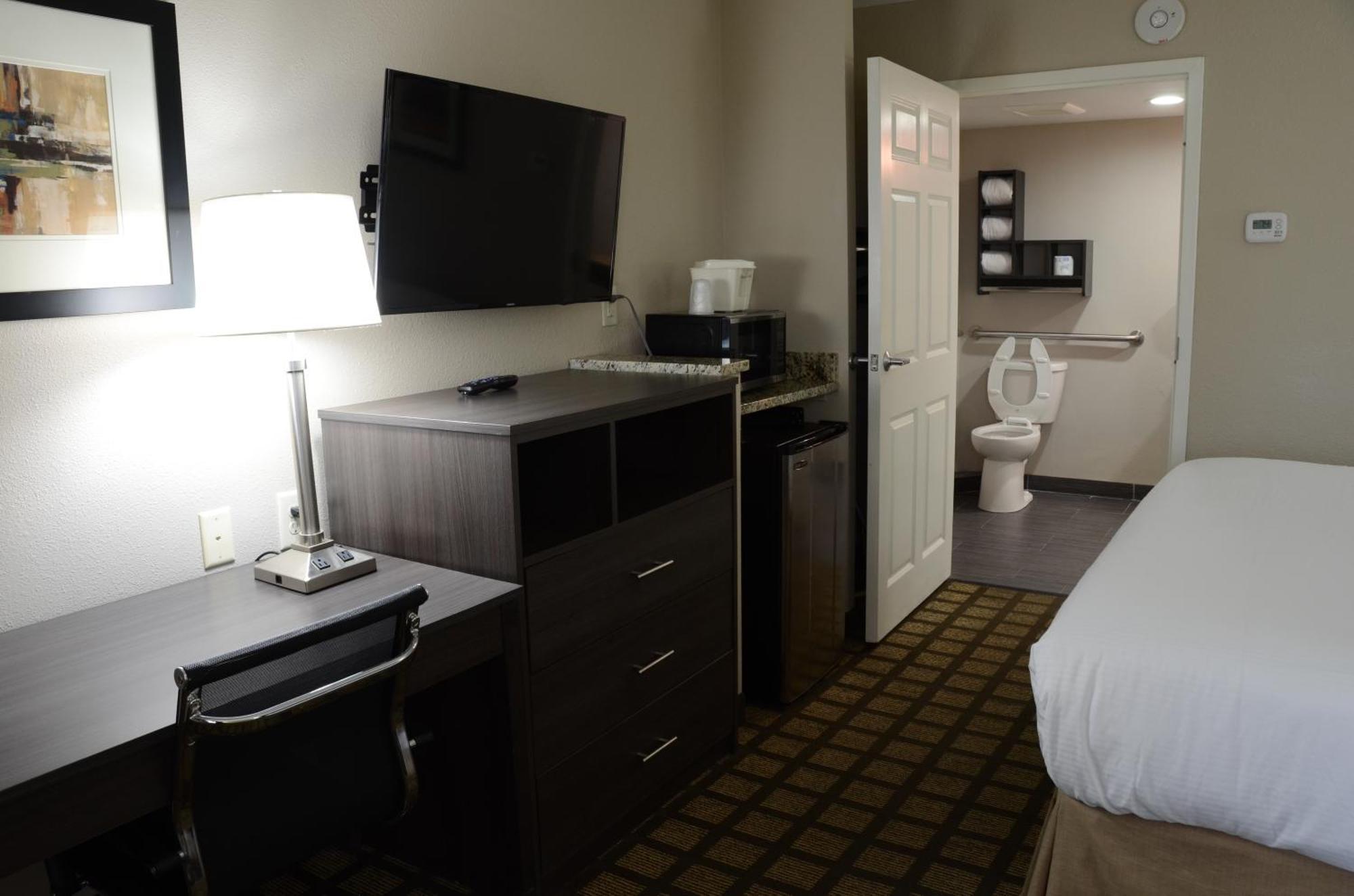 Baymont By Wyndham Clarksville Buitenkant foto